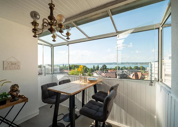 Seeblick - Mit Parkgarage Apartment *